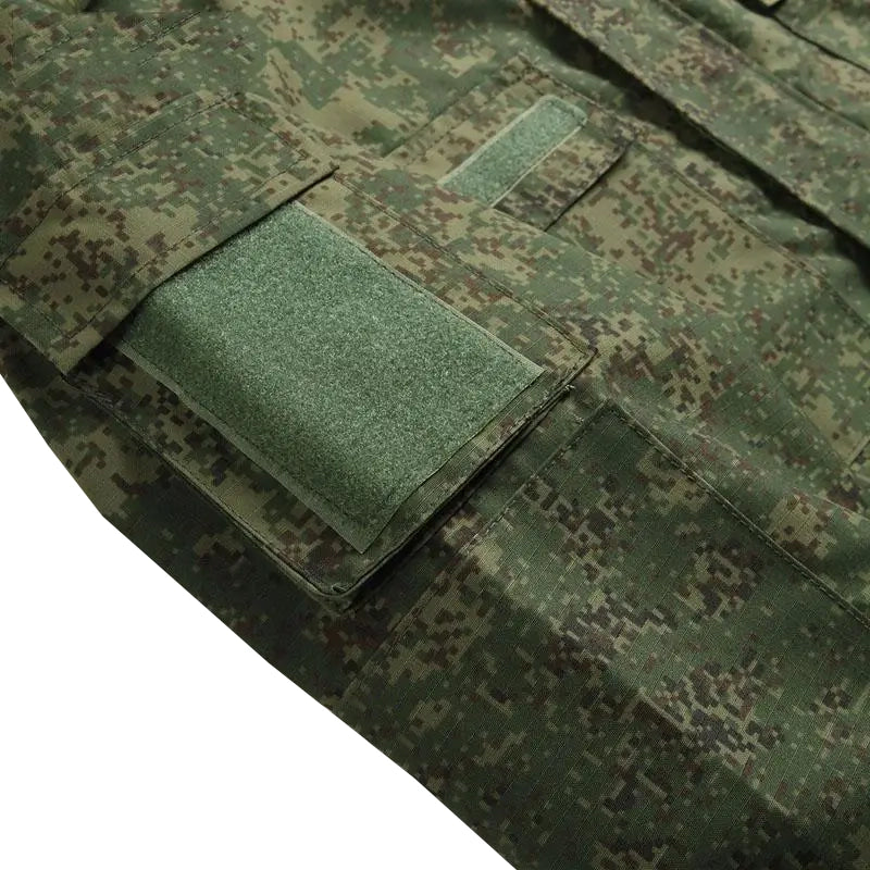 Green Men’s Camouflage Tactical Outdoor Clothing Set