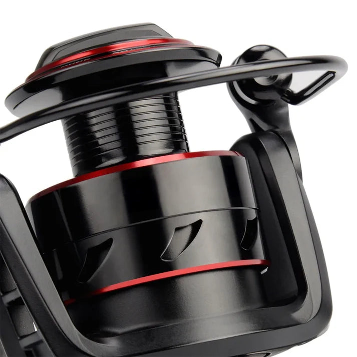 Super Light Spinning Fishing Reel – 8kg Drag, 5.2:1 Gear Ratio