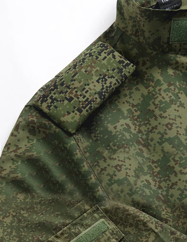 Green Men’s Camouflage Tactical Outdoor Clothing Set