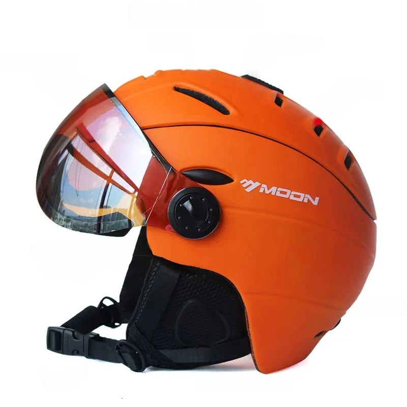 Professional Half-Covered Ski Helmet with Goggles Visor – Integrated Protection and Style for Men and Women