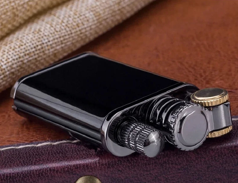 Metal Wheel Kerosene Lighter – Reliable Fire Anytime, Anywhere